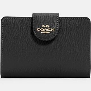 Coach Medium Corner Zip Wallet